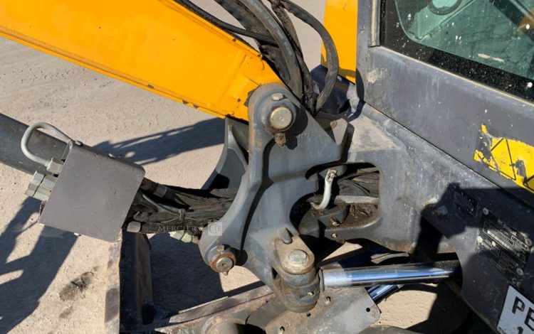 BOBCAT E35  PEL010255