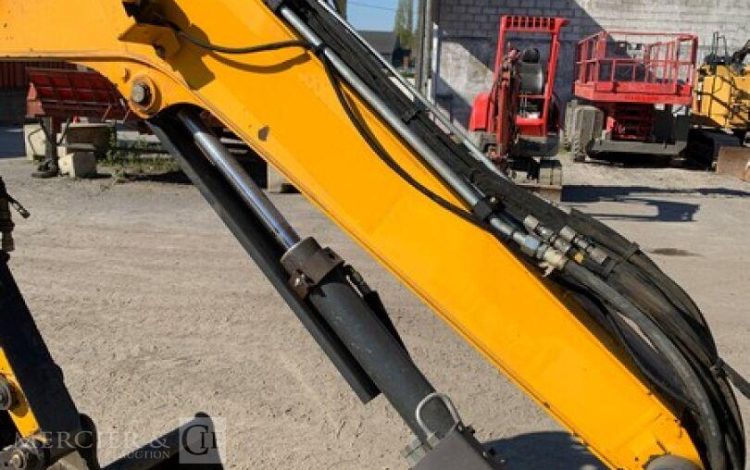 BOBCAT E35  PEL010255