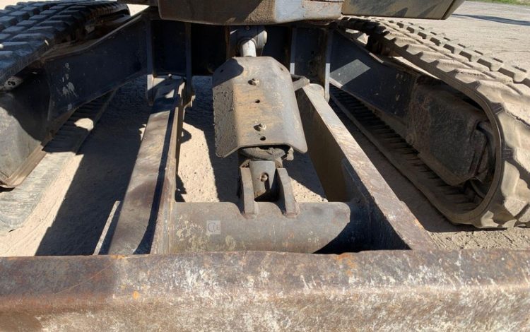 BOBCAT E35  PEL010255