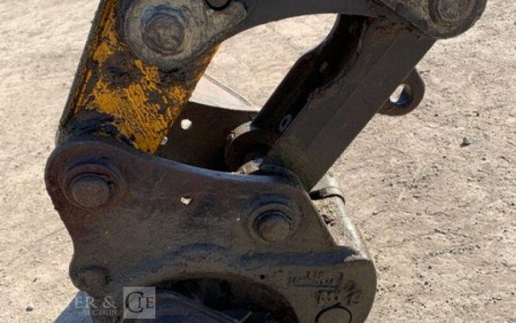 BOBCAT E35  PEL010255