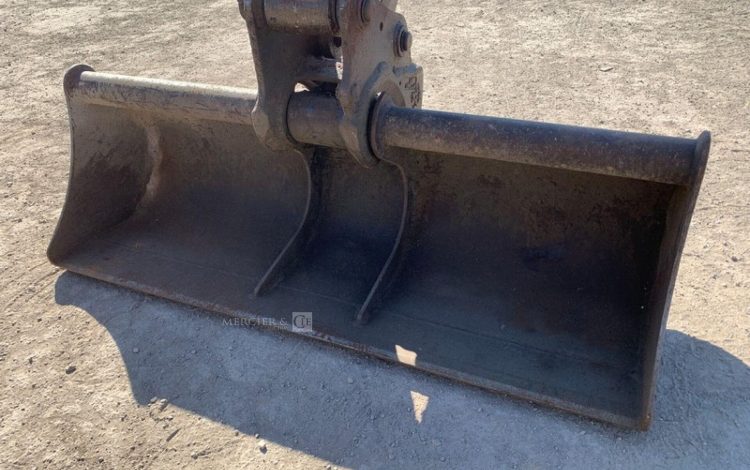 BOBCAT E35  PEL010255