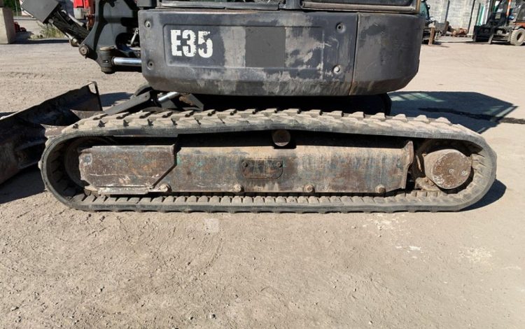BOBCAT E35  PEL010255