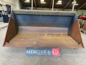 JCB   61MAM32025