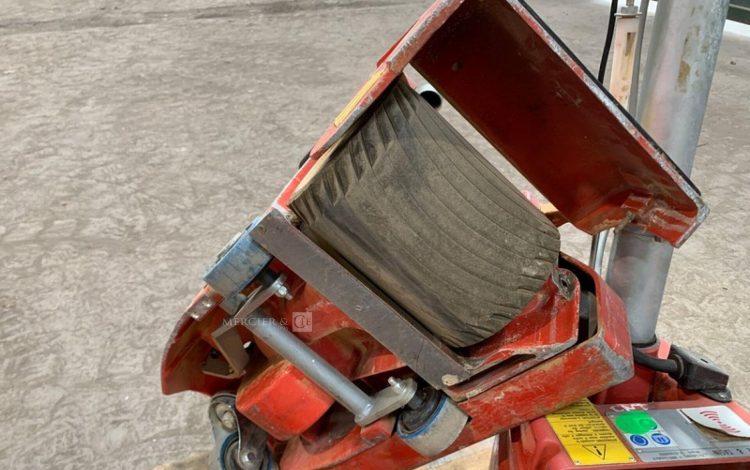 KUNZLE & TASIN FLOOR SANDER  42MAM32025