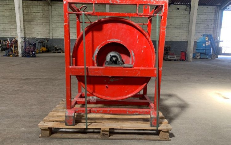 1MAM32025