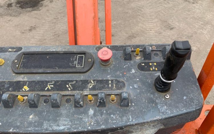 JLG 860SJ  8583