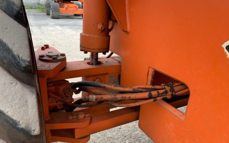 JLG 860SJ  8583