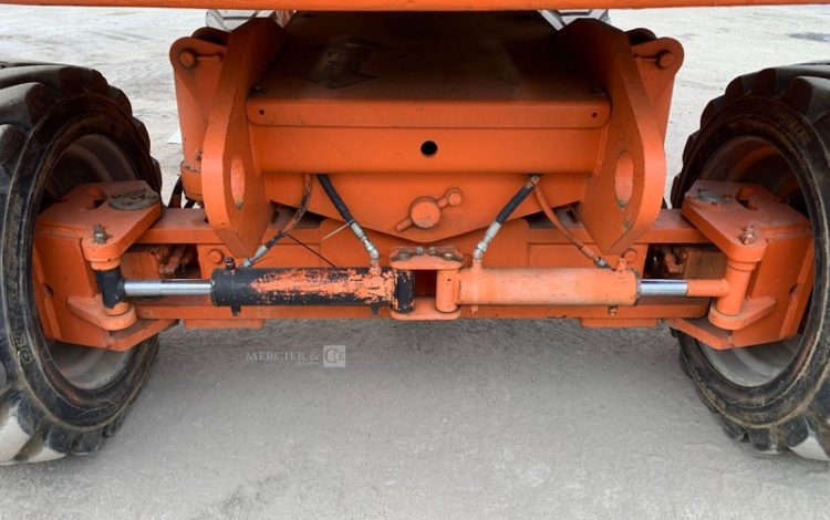 JLG 860SJ  8583
