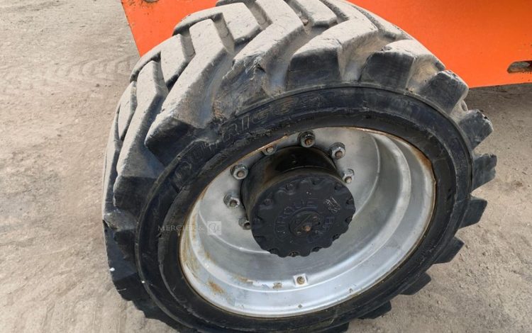 JLG 860SJ  8583