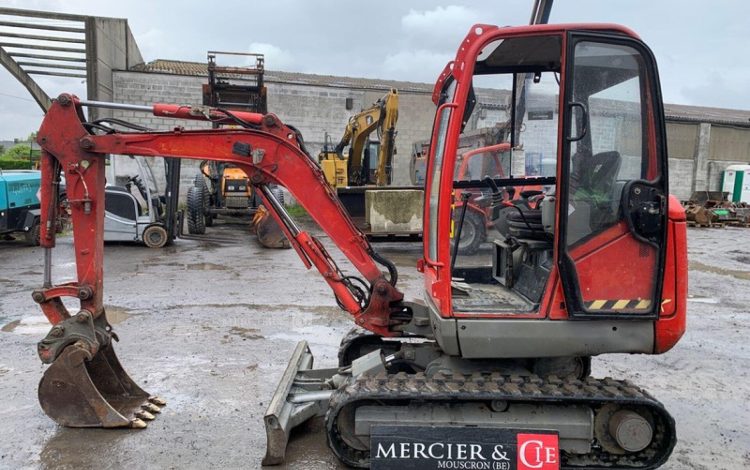 CATERPILLAR 302.4D  210780