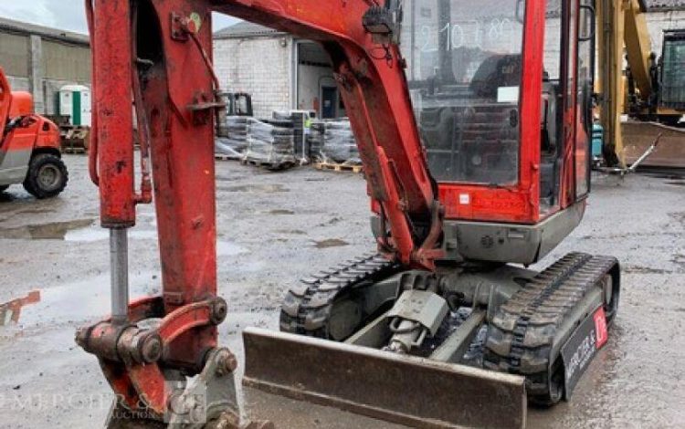 CATERPILLAR 302.4D  210780