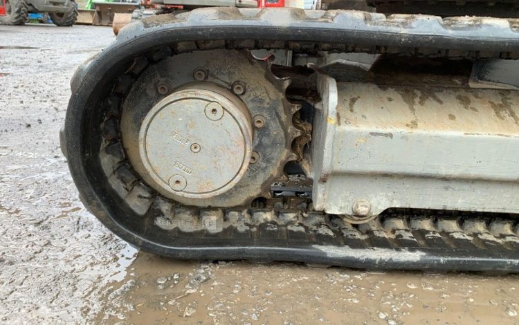 CATERPILLAR 302.4D  210780