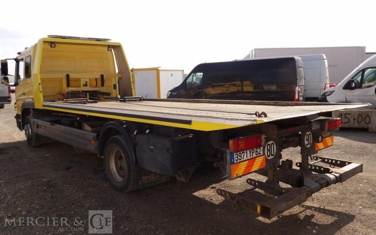 MERCEDES ATEGO DEPANNEUSE AVEC PLATEAU BB50 ET TREUIL – PTAC 11,990 TONNES – 423616 KMS JAUNE 3971YP62