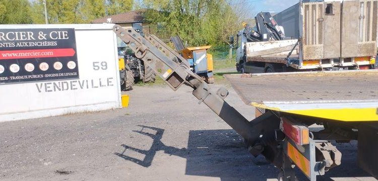 MERCEDES ATEGO DEPANNEUSE AVEC PLATEAU BB50 ET TREUIL – PTAC 11,990 TONNES – 423616 KMS JAUNE 3971YP62