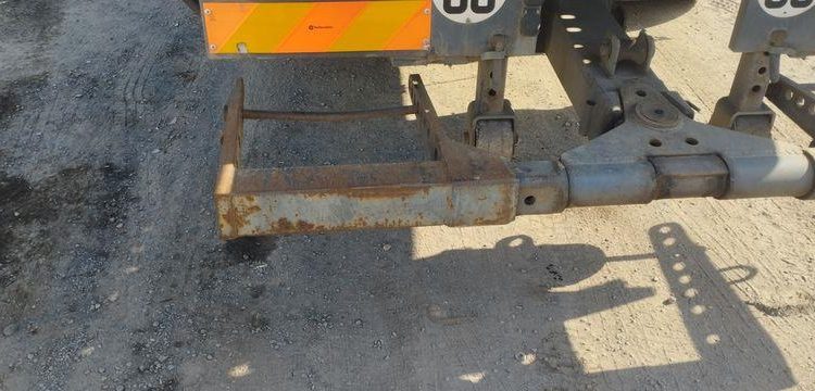 MERCEDES ATEGO DEPANNEUSE AVEC PLATEAU BB50 ET TREUIL – PTAC 11,990 TONNES – 423616 KMS JAUNE 3971YP62