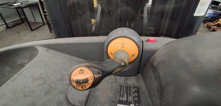 CROWN CHARIOT FRONTAL ELEC RR5220  65059