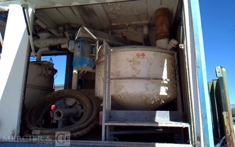 CODER SEMI REMORQUE PLSC 3ESSIEUX  34T AVEC 2 CENTRALES A BETON TRANSPORTABLES VERT 912AFP31