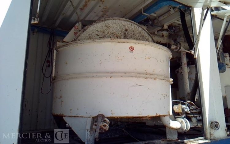 CODER SEMI REMORQUE PLSC 3ESSIEUX  34T AVEC 2 CENTRALES A BETON TRANSPORTABLES VERT 912AFP31