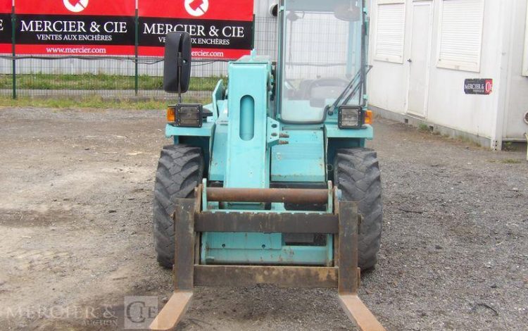 MANITOU CHARGEUSE TELESCOPIQUE  BT4253E2