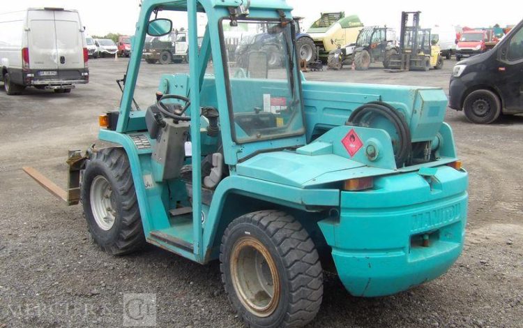 MANITOU CHARGEUSE TELESCOPIQUE  BT4253E2