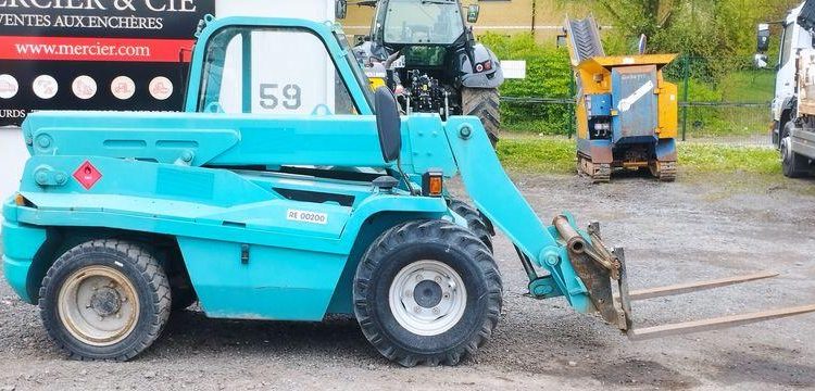 MANITOU CHARGEUSE TELESCOPIQUE  BT4253E2