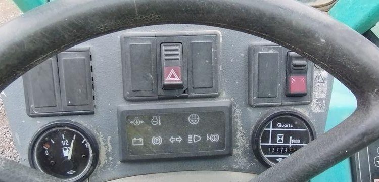 MANITOU CHARGEUSE TELESCOPIQUE  BT4253E2