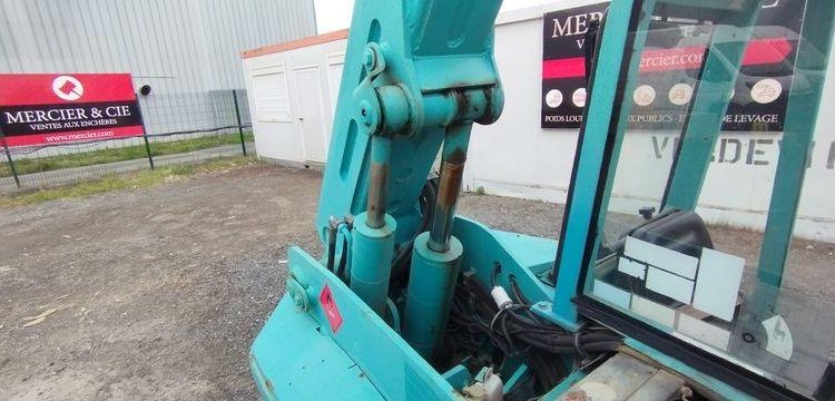 MANITOU CHARGEUSE TELESCOPIQUE  BT4253E2