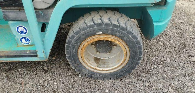 MANITOU CHARGEUSE TELESCOPIQUE  BT4253E2