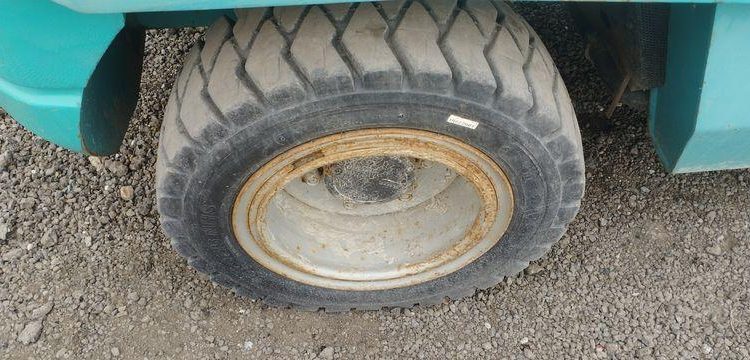 MANITOU CHARGEUSE TELESCOPIQUE  BT4253E2