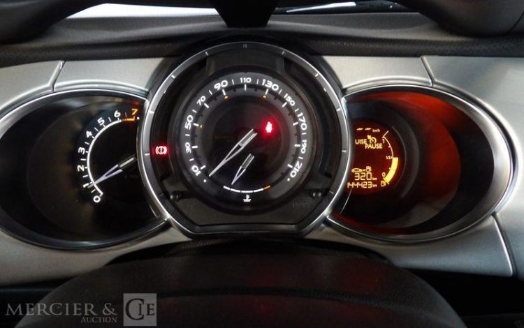 CITROEN DS3 1,4 VTI 95CH AIRDREAM CHIC  CN-071-ZS
