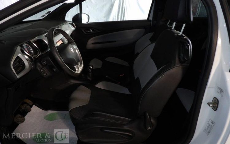 CITROEN DS3 1,4 VTI 95CH AIRDREAM CHIC  CN-071-ZS