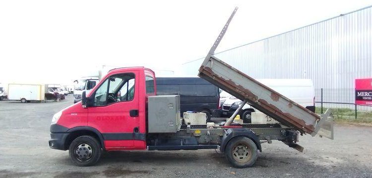 IVECO 35C13 BENNE SIMPLE CABINE COFFRE  CS-771-ZN