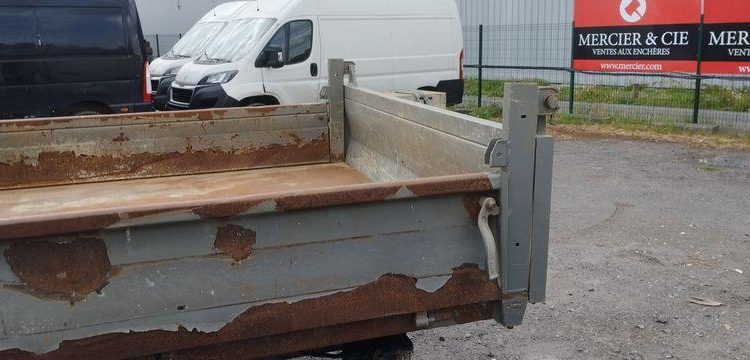 IVECO 35C13 BENNE SIMPLE CABINE COFFRE  CS-771-ZN