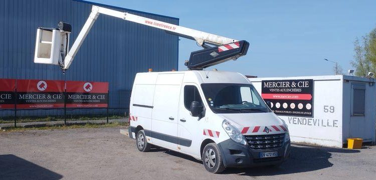 RENAULT MASTER 3 L2H2 F3500 2,3DCI 16 FAP 125 CV AVEC NACELLE TIME ET32LE – 11,60 M – BLANC CV-472-XS