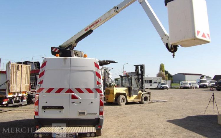 RENAULT MASTER 3 L2H2 F3500 2,3DCI 16 FAP 125 CV AVEC NACELLE TIME ET32LE – 11,60 M – BLANC CV-472-XS