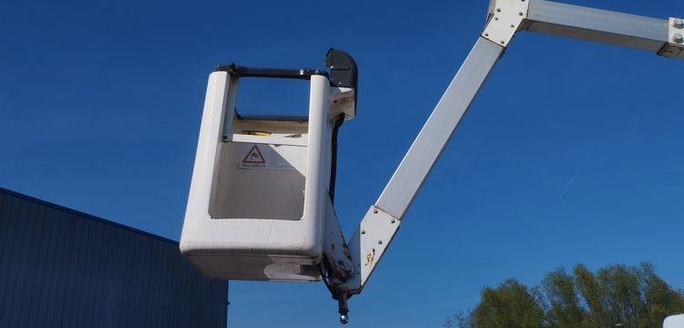 RENAULT MASTER 3 L2H2 F3500 2,3DCI 16 FAP 125 CV AVEC NACELLE TIME ET32LE – 11,60 M – BLANC CV-472-XS