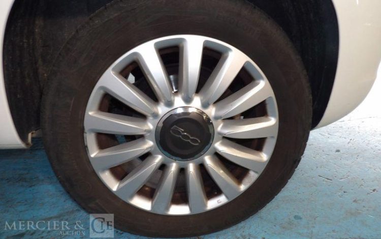 FIAT 500L 1,6 MJT 105CH EASY S&S  CV-967-NB