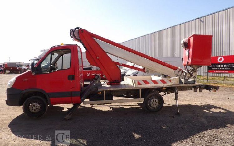 IVECO 35S11 AVEC NACELLE MULTITEL MT202DS 20M  CW-116-FK