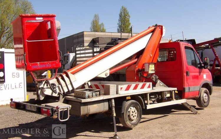 IVECO 35S11 AVEC NACELLE MULTITEL MT202DS 20M  CW-116-FK
