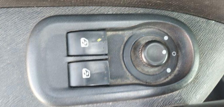 RENAULT KANGOO 90CV  CW-154-BX