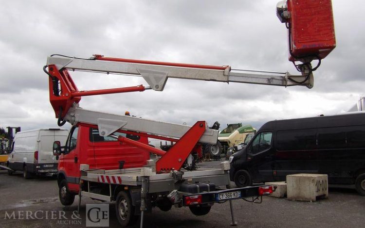 IVECO 35S11 AVEC NACELLE MULTITEL MX170 16M – NON ROULANT  CY-366-KD
