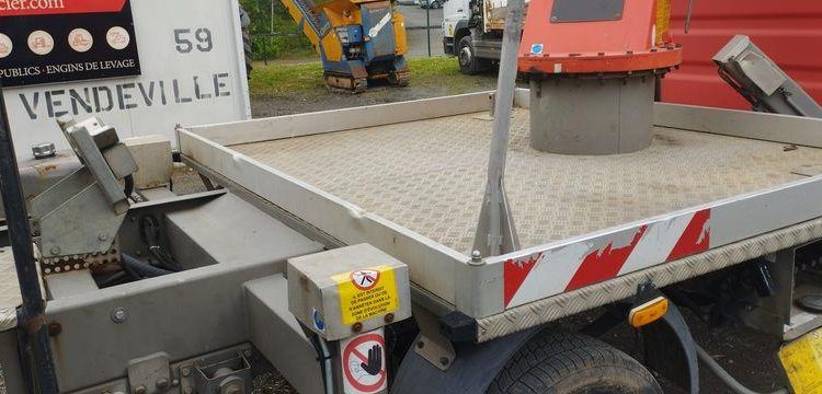 IVECO 35S11 AVEC NACELLE GSR 179T 16M NON ROULANT  DA-890-SZ
