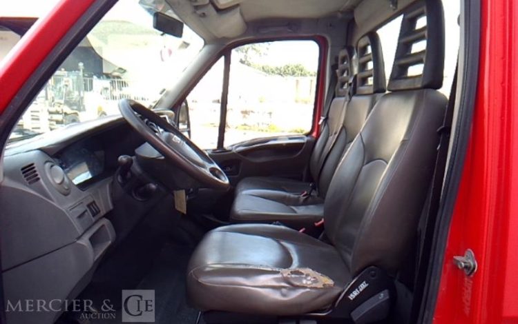 IVECO 35C13 BENNE SIMPLE CABINE COFFRE  DE-407-JS