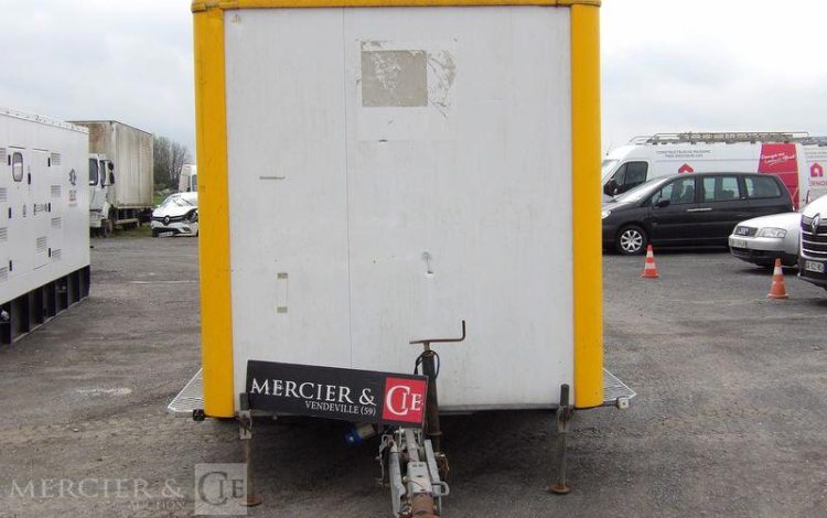 CNSE ABRIS DE CHANTIER REFECTOIRE + VESTIAIRE ET WC – 1 ESSIEU – 1,3 TONNES – AN 2014  DG-265-WC