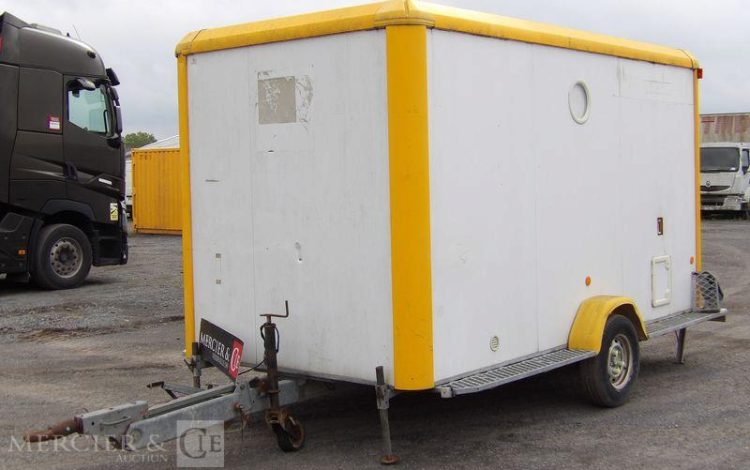 CNSE ABRIS DE CHANTIER REFECTOIRE + VESTIAIRE ET WC – 1 ESSIEU – 1,3 TONNES – AN 2014  DG-265-WC