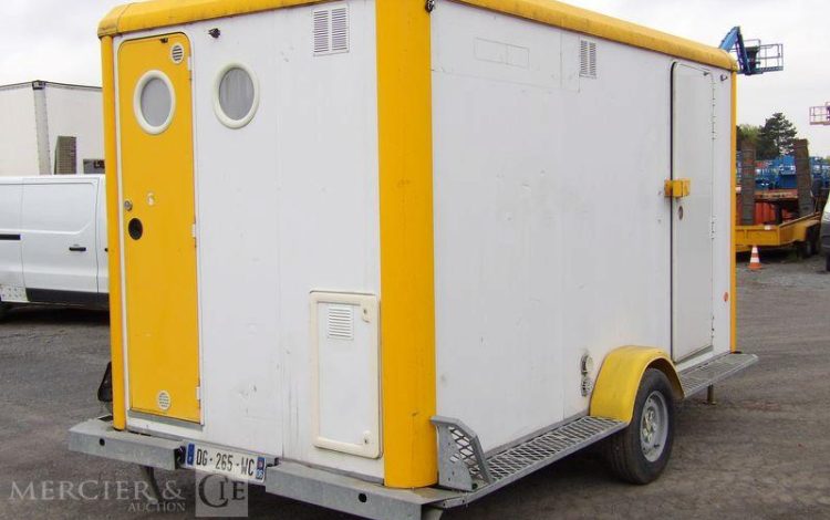 CNSE ABRIS DE CHANTIER REFECTOIRE + VESTIAIRE ET WC – 1 ESSIEU – 1,3 TONNES – AN 2014  DG-265-WC