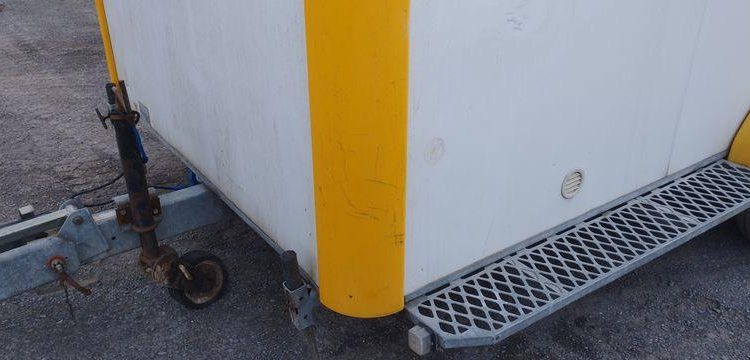 CNSE ABRIS DE CHANTIER REFECTOIRE + VESTIAIRE ET WC – 1 ESSIEU – 1,3 TONNES – AN 2014  DG-265-WC