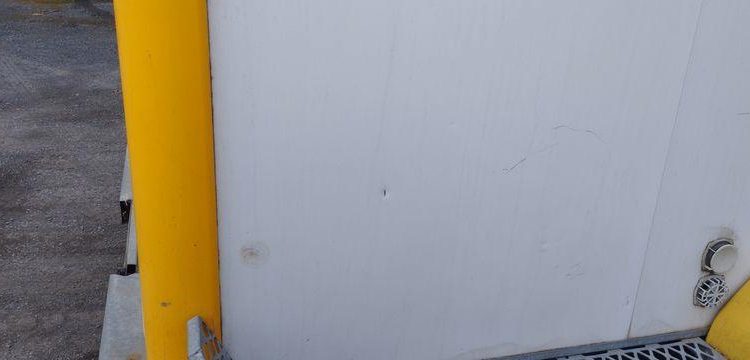 CNSE ABRIS DE CHANTIER REFECTOIRE + VESTIAIRE ET WC – 1 ESSIEU – 1,3 TONNES – AN 2014  DG-265-WC