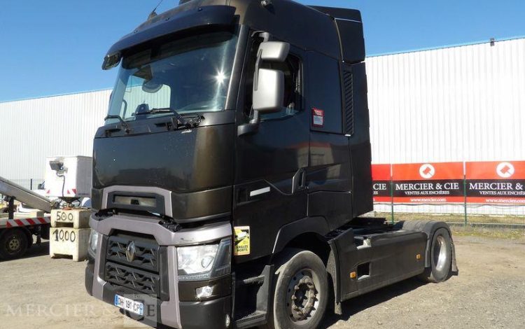 RENAULT TRACTEUR ROUTIER T 520 COMFORT – DIESEL – 71306 KMS – ANN MARRON DH-191-CP