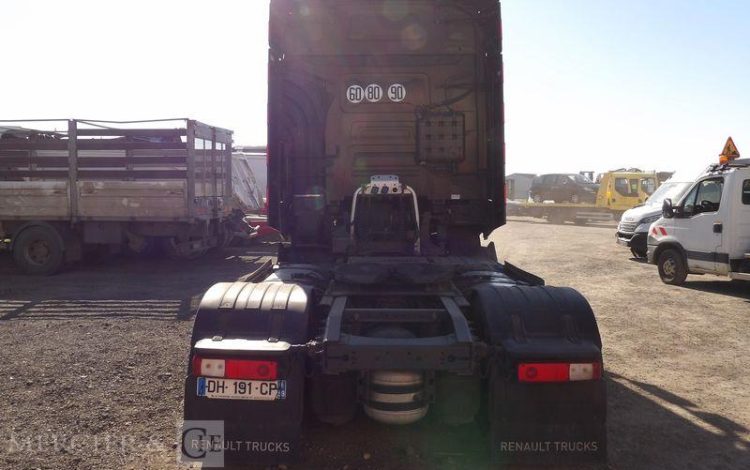 RENAULT TRACTEUR ROUTIER T 520 COMFORT – DIESEL – 71306 KMS – ANN MARRON DH-191-CP